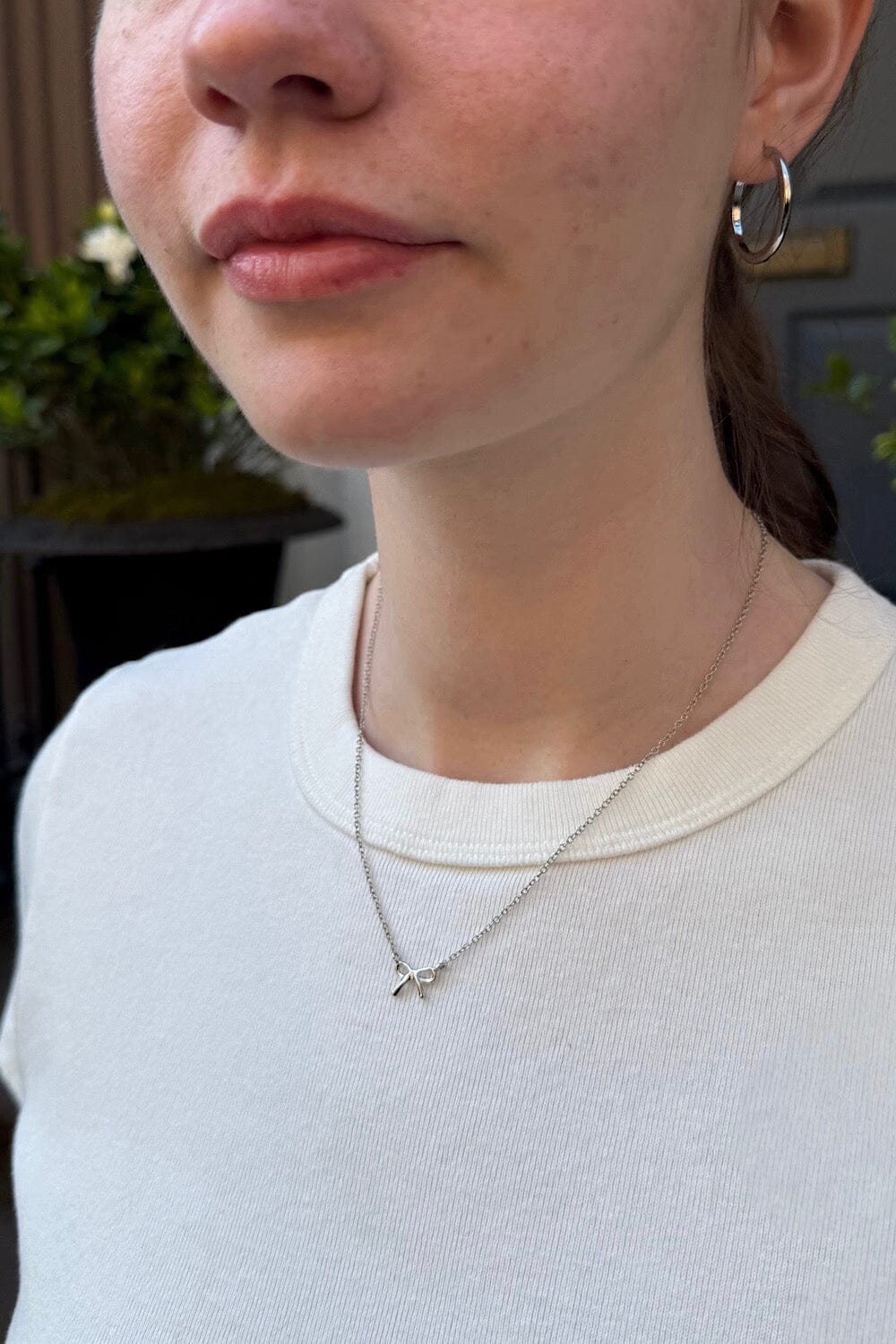 Bow Necklace